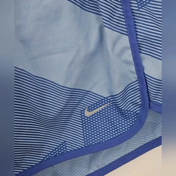 Nike Women's Dri-Fit Graphic Print Running Shorts in blue and black size medium - Picture 3 of 7